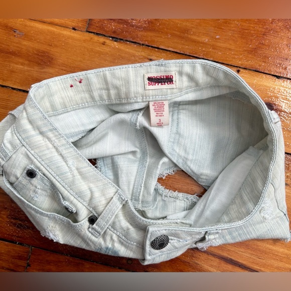 Jean Shorts_Juniors size 3 - Picture 3 of 6